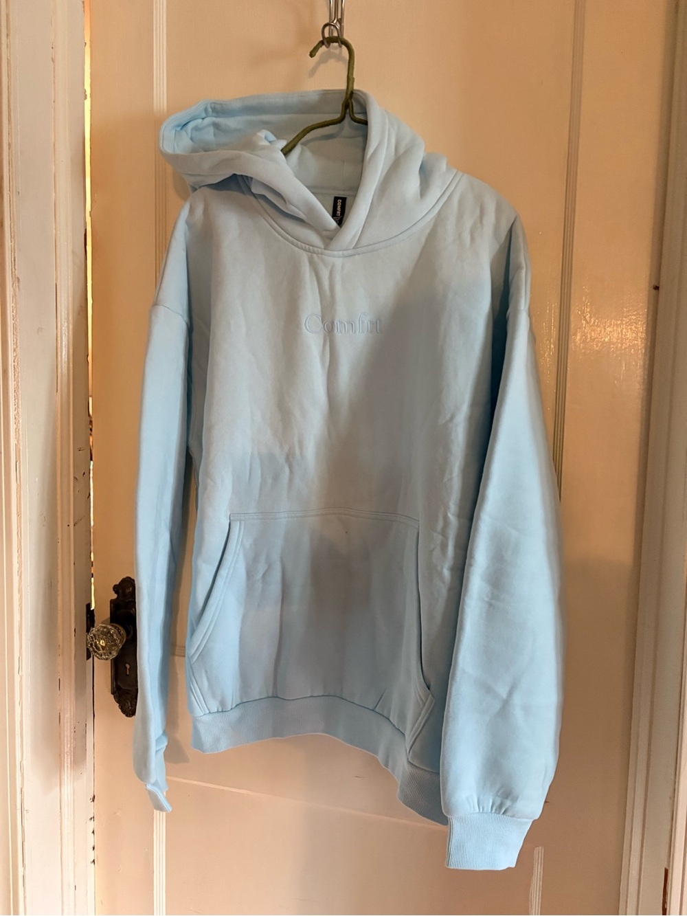Light Blue Casual Men's Hoodie Sweatshirt - Embroidered Chest Logo Comfrt!!
